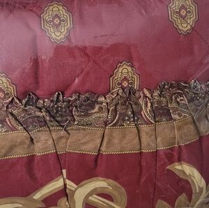 Gabriella Queen Bedspread....NEW